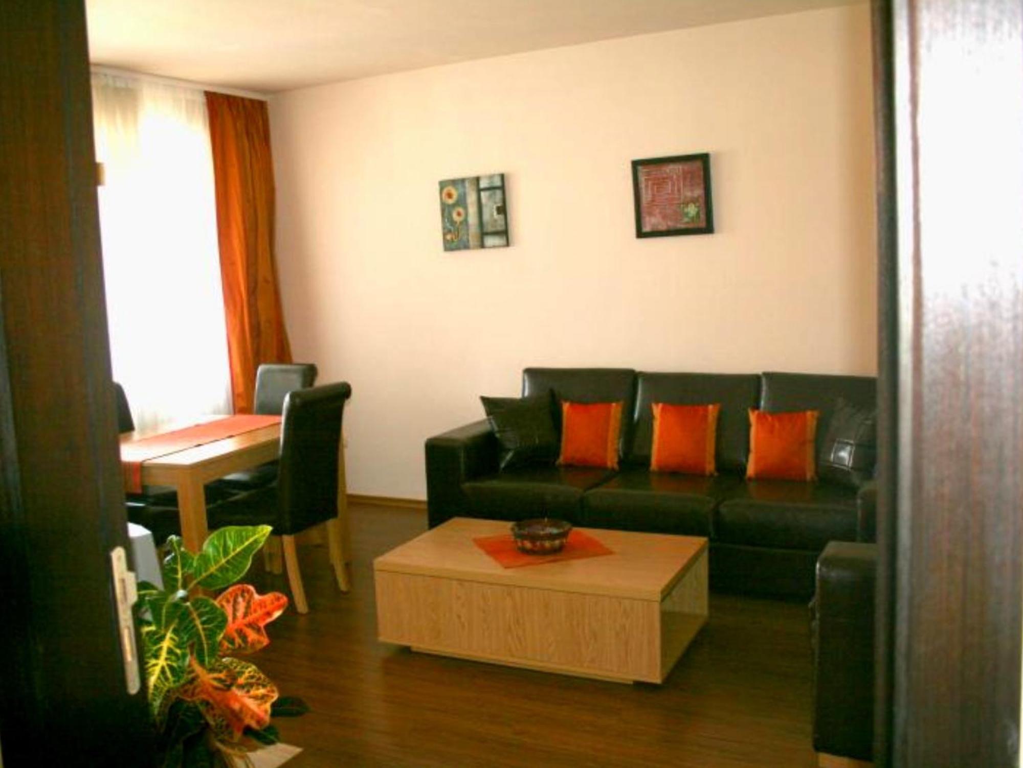 Bansko Ski Apartments In Bansko Royal Towers Room photo